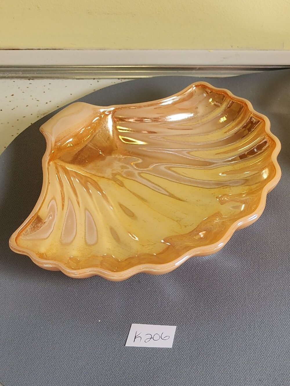 Anchor Hocking Peach Lustre Luster Shell Shaped Trinket/Candy Dish Milk Glass